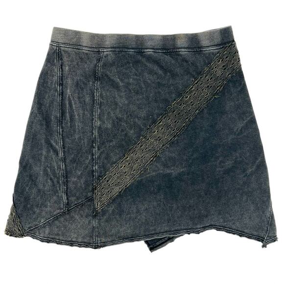 Free People XS Charcoal Mini Skirt Asymmetrical Zipper Lace Boho Grunge Style - Picture 7 of 9